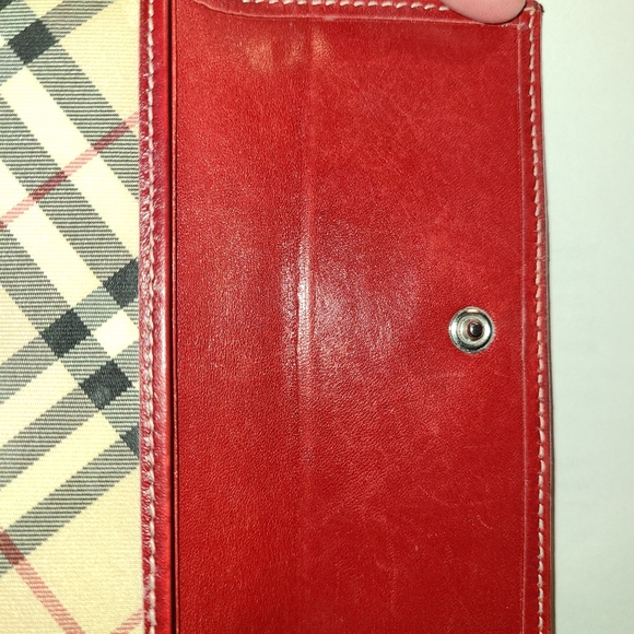 Burberry red trim Blue Label Short Wallet - Picture 3 of 11